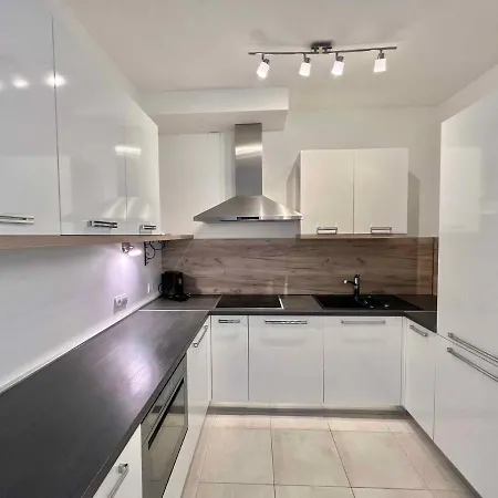 In 44150 Apartament
